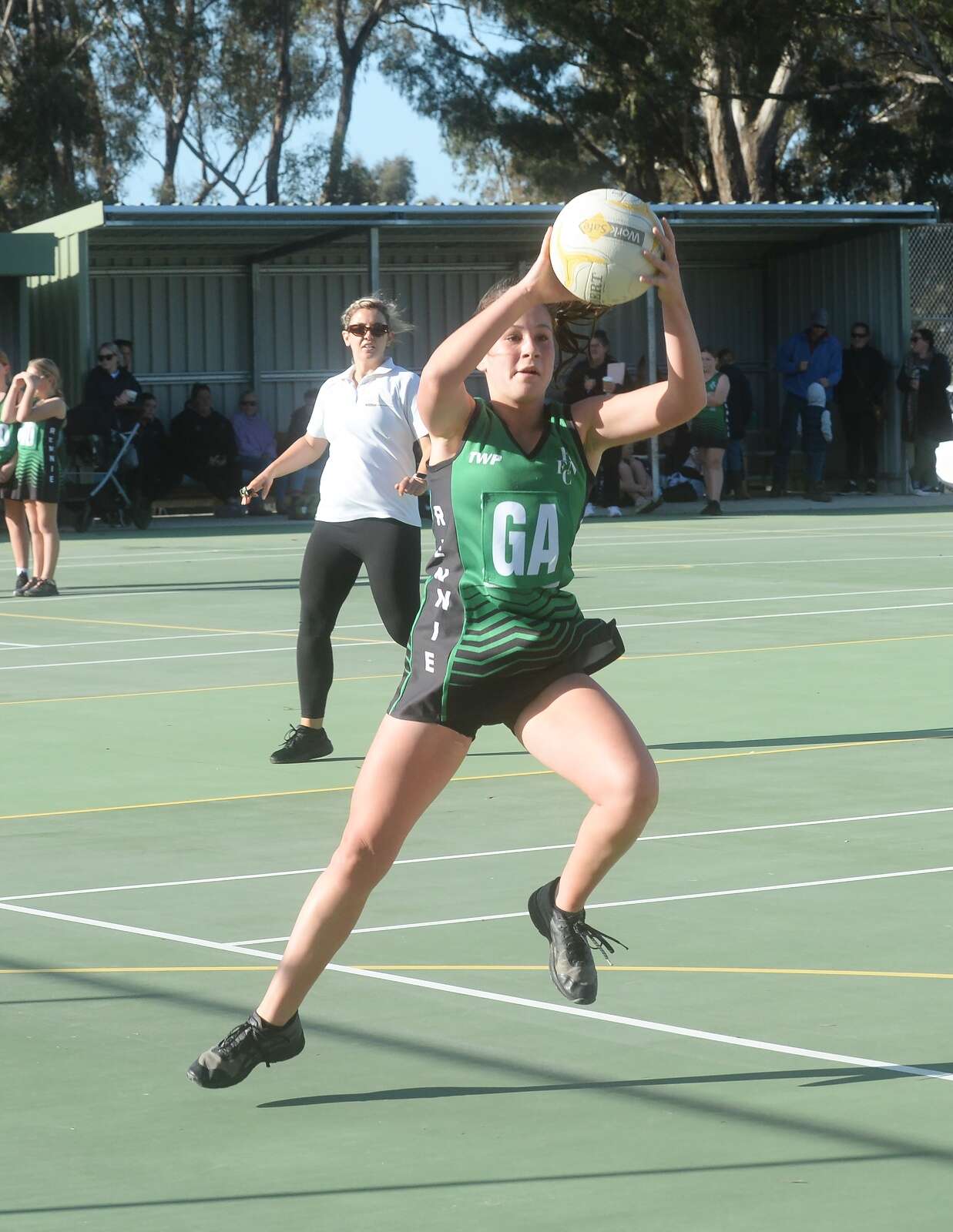 Rennie wins battle on the court | Benalla Ensign