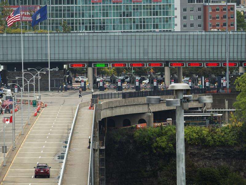 US authorities probe Niagara Falls bridge 'incident' Shepparton News