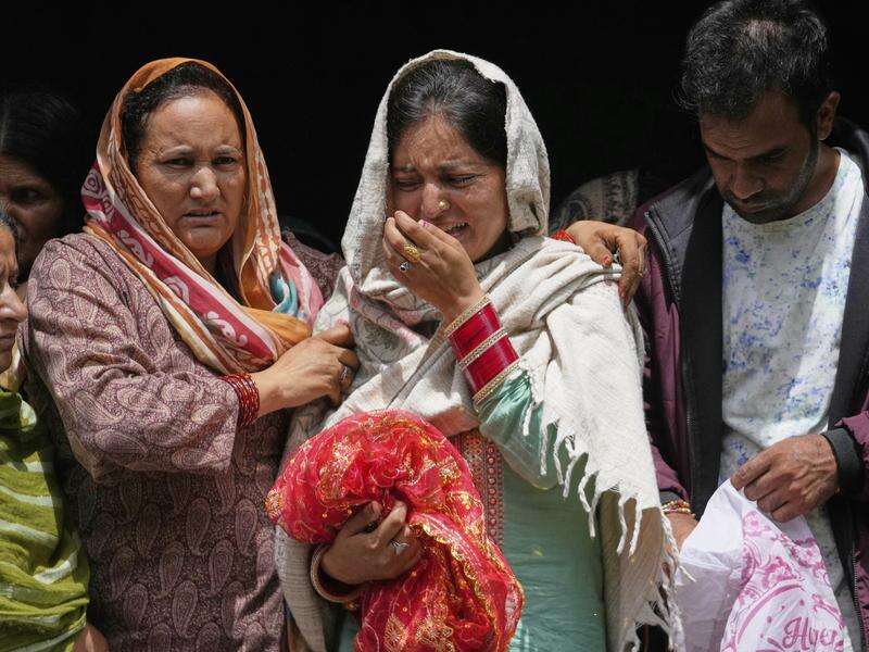 Flash floods kill more than 280 in India and Pakistan | Kyabram Free Press