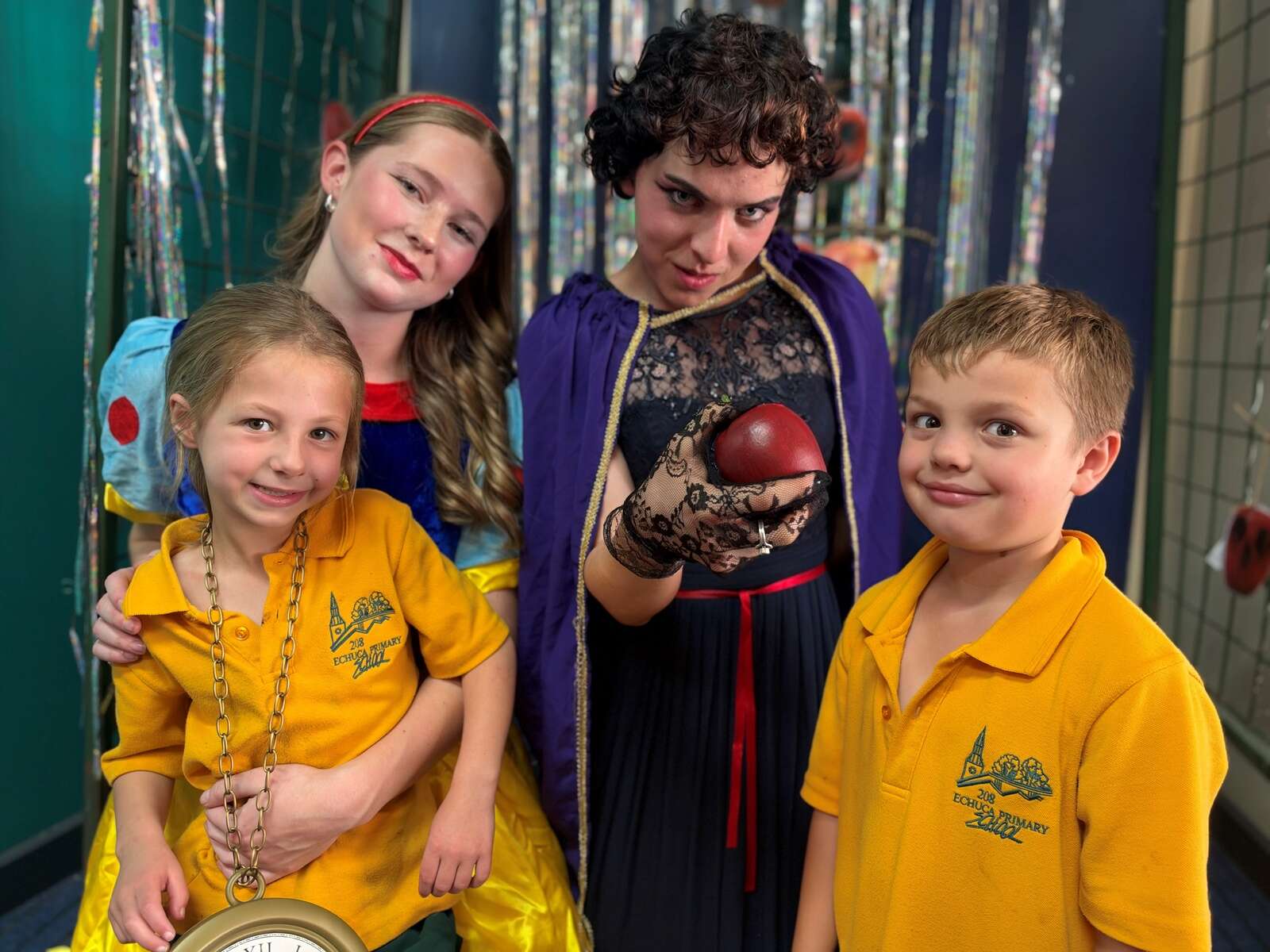 Mirror Mirror on the stage ... | Riverine Herald