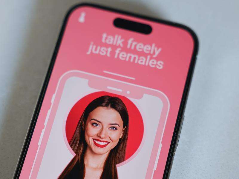 Female 'safe space' app defends booting trans woman | Country News