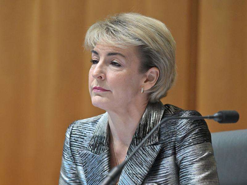Legal advice released for 'political interest': Cash | Country News