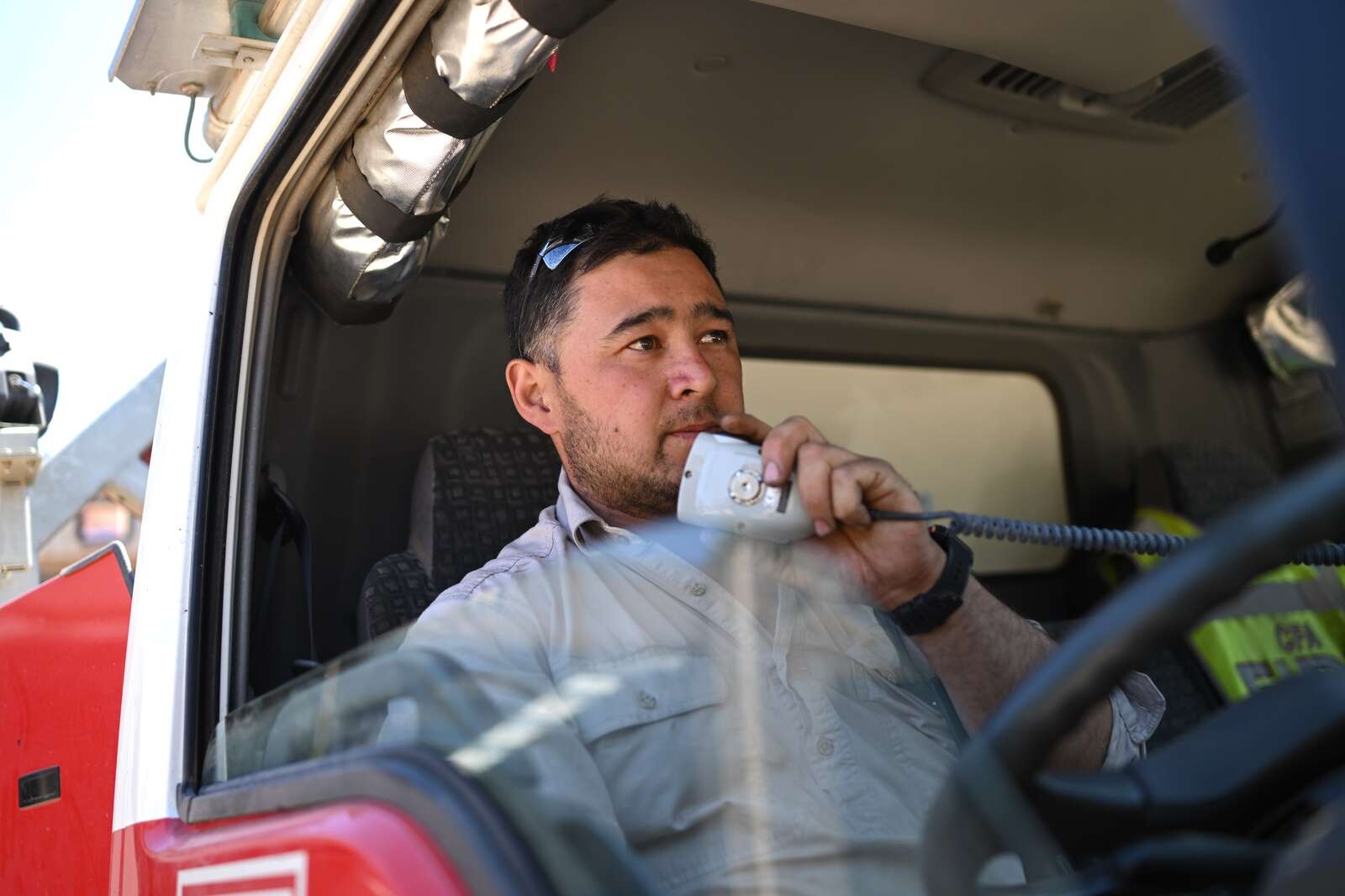 Farmers pitch in with feed