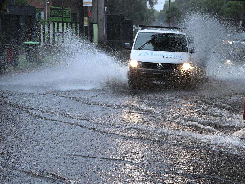 Wild storms lash parts of Sydney and the Central Coast | Country News