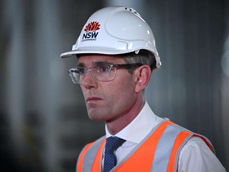 Perrottet standing by rail union threat | Country News