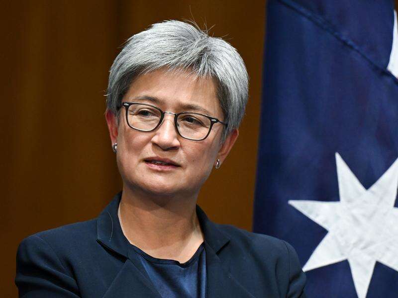 Labor to force Greens' hand on 10b housing bill Country News