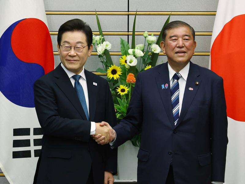Japan and South Korea's leaders promise closer ties | Kyabram Free Press