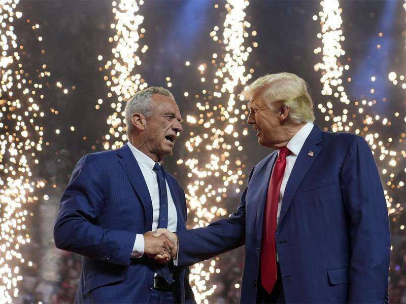 RFK Jr joins Trump at rally after dropping out of race | Shepparton News