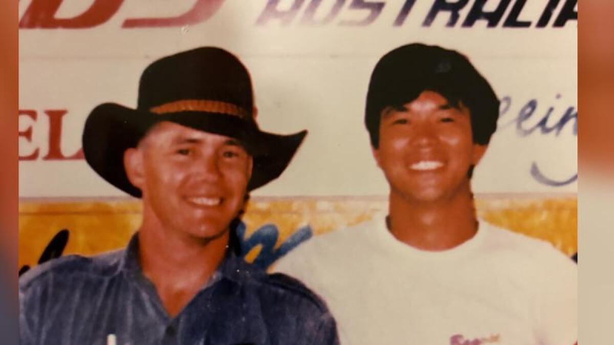 Brenden Abbott & Japanese tourist Masao Ayuda in Alice Springs in 1990