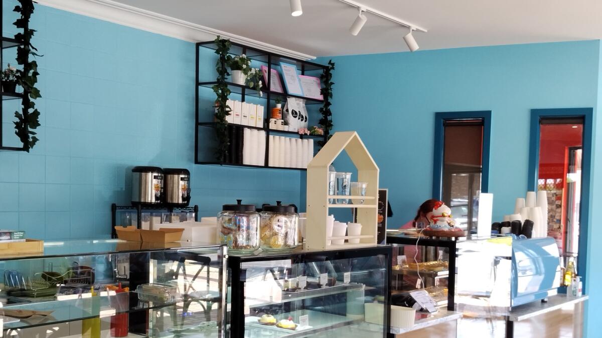 Charming Cafe offers a range of Bahn Mi rolls, bubble teas and a selection of pies cakes and coffees.