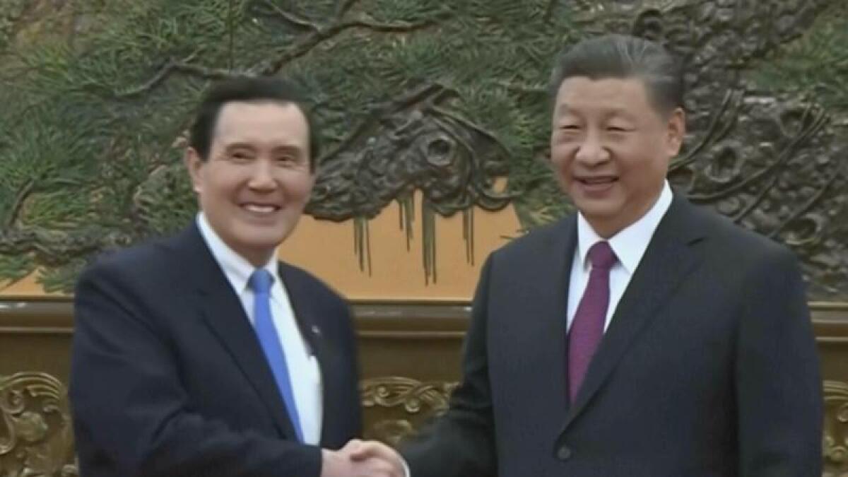 Taiwan's Ma Ying-jeou and Chinese President Xi Jinping  in Beijing