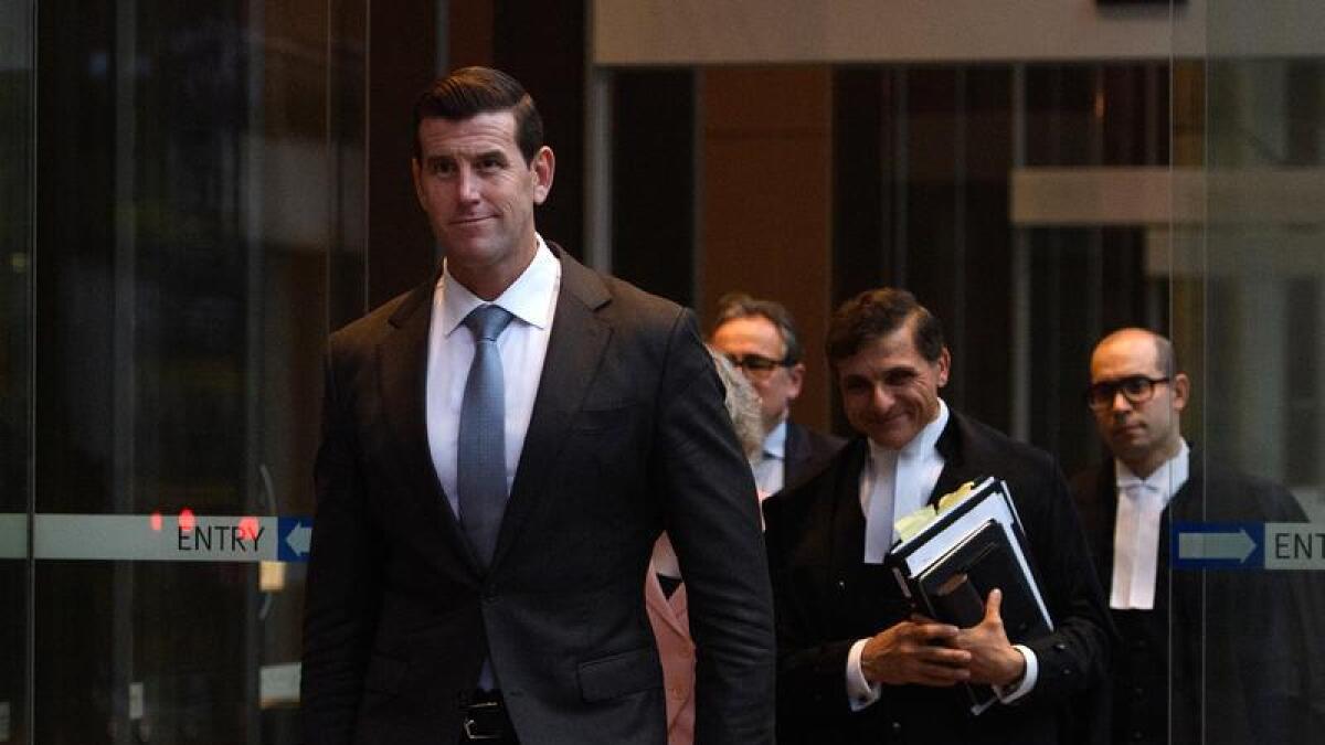 Ben Roberts-Smith with his lawyers (file image)
