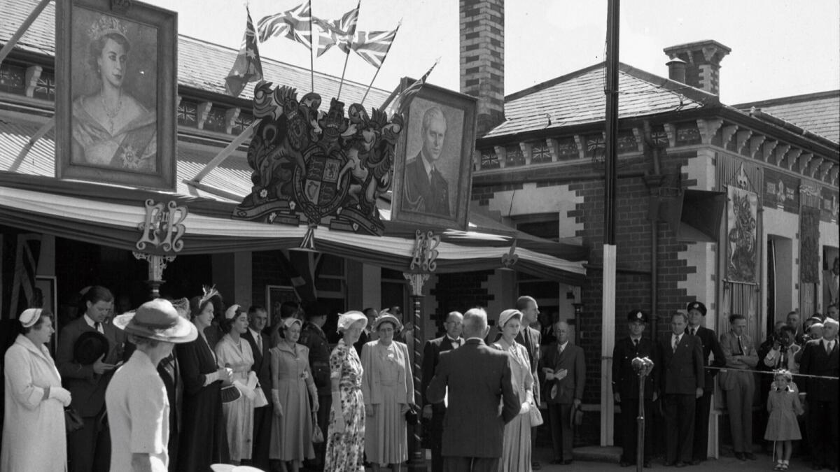 Queen Elizabeth II and the Duke of Edinburgh at Benalla Station in 1954.