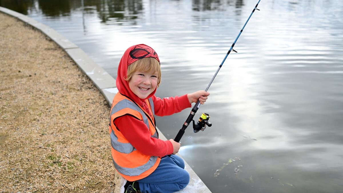 Nathalia Preschoolers Fishing at Shepparton Lake