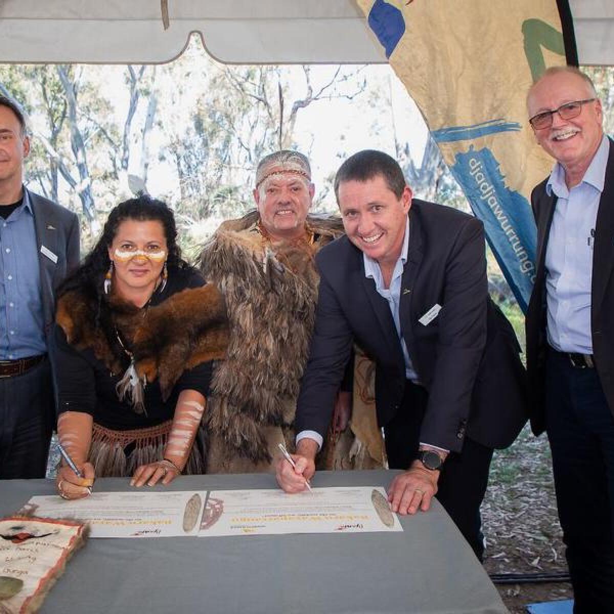 The Dja Dja Wurrung people and Agnico Eagle sign the mining agreement
