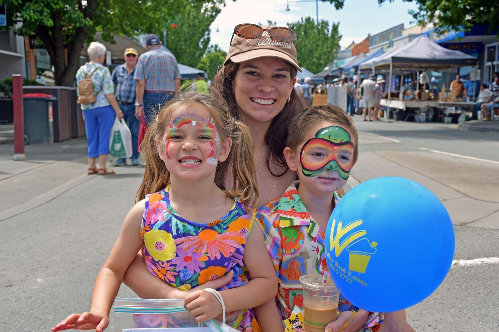 Sun, stalls and bargains at the annual Spring Market