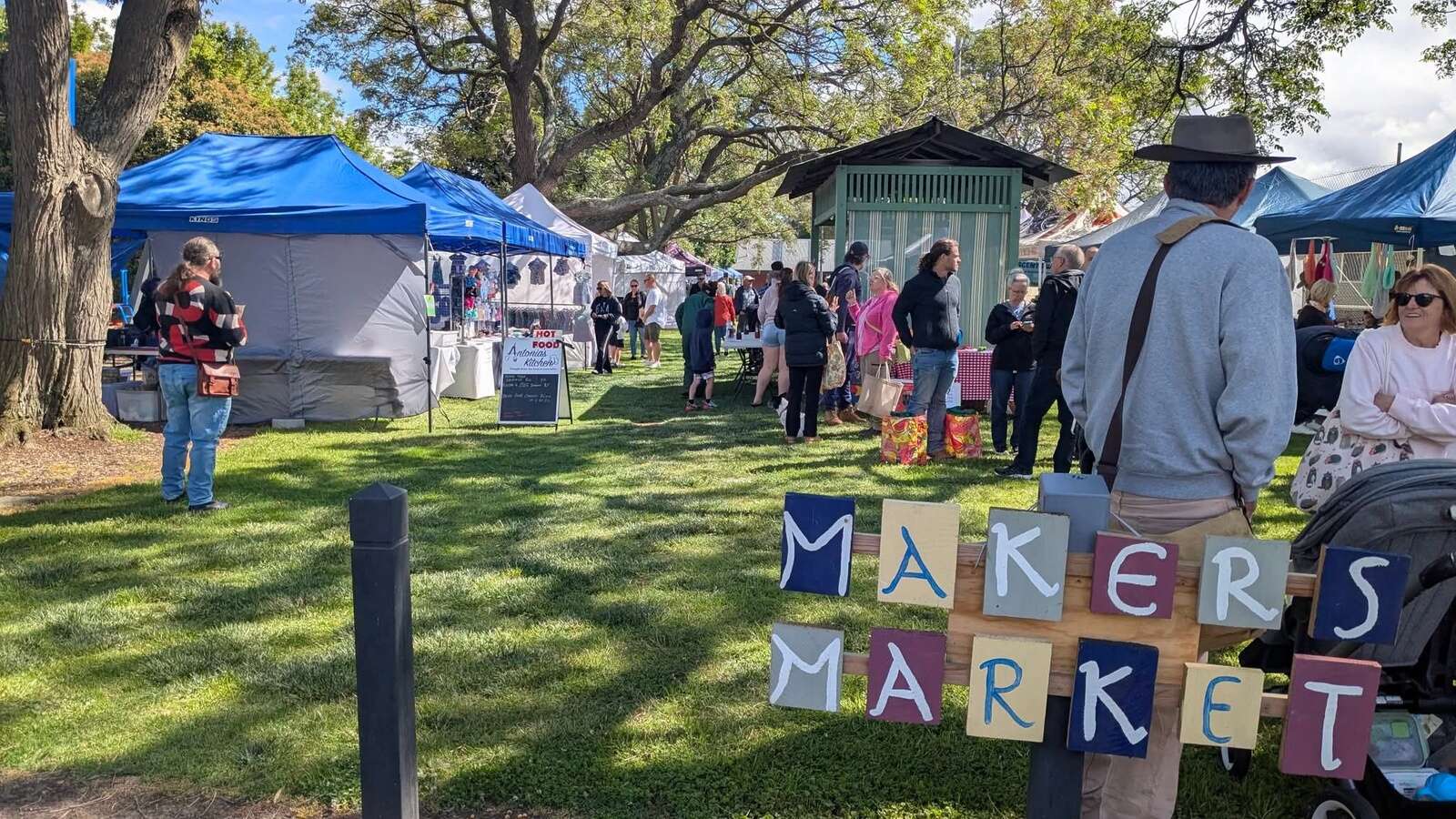 Avenel Twilight Market returns with same Christmas cheer