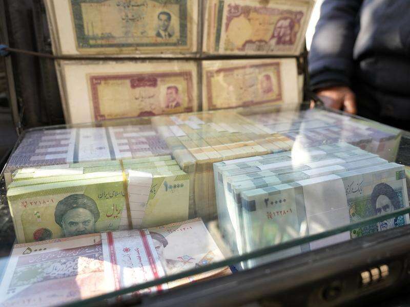 Iran's currency at new low as sanctions squeeze economy