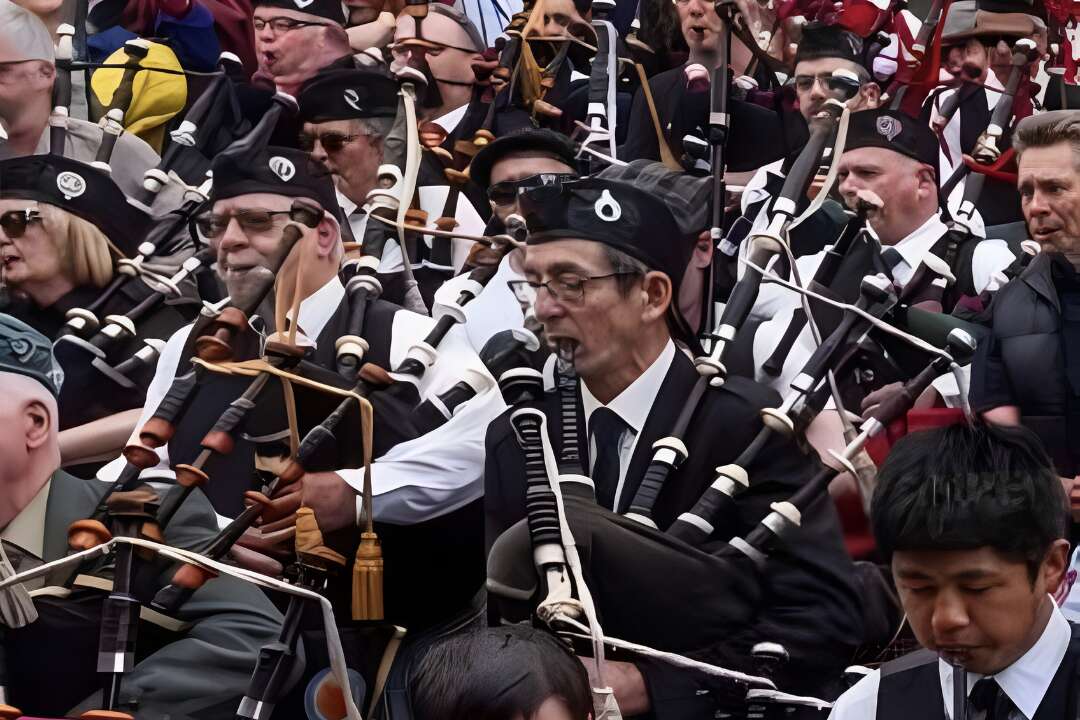On the Grapevine | Bagpipers break world record