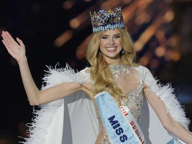 Češka Pešková je korunována Miss World 2024
