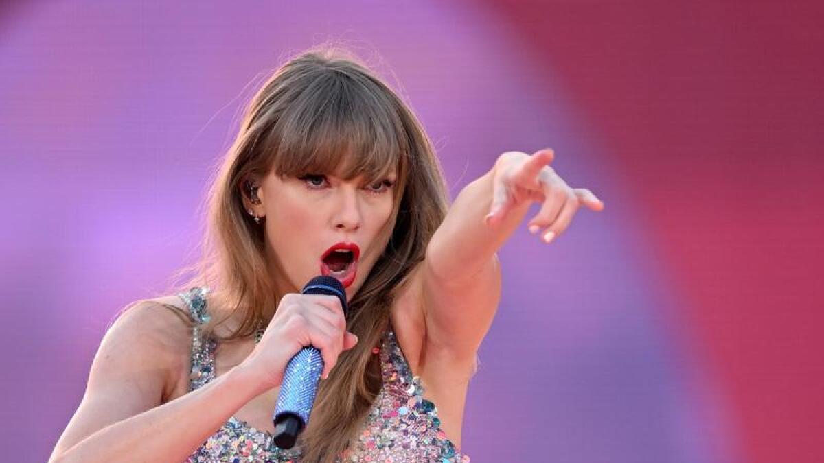 Taylor Swift performs at the MCG in Melbourne
