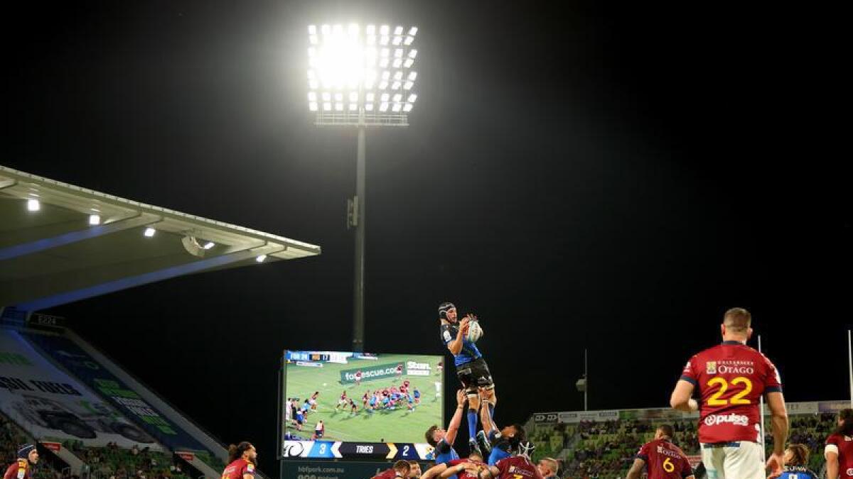 Action from a match between the Western Force and the Highlanders.