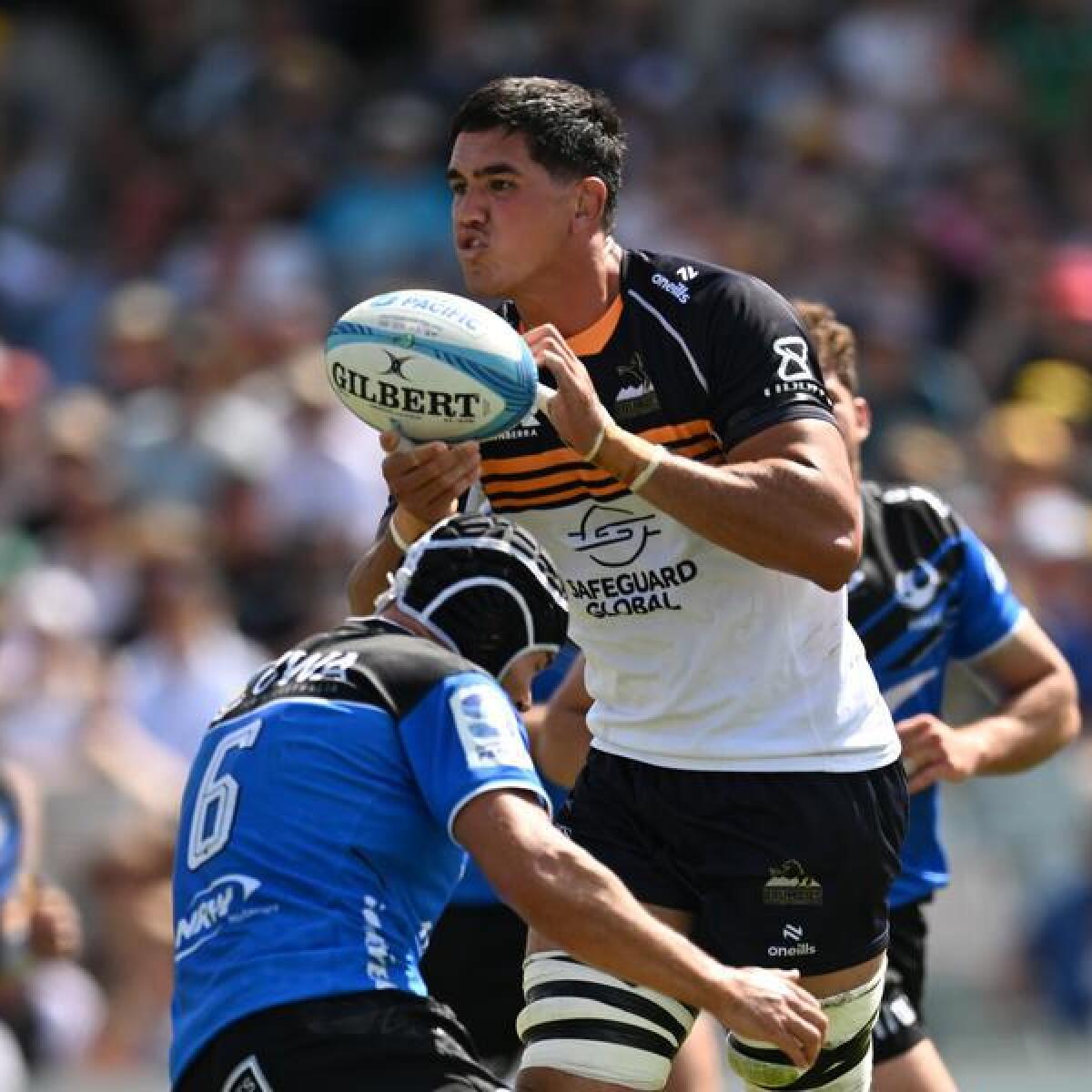 Darcy Swain in action for the ACT Brumbies. 