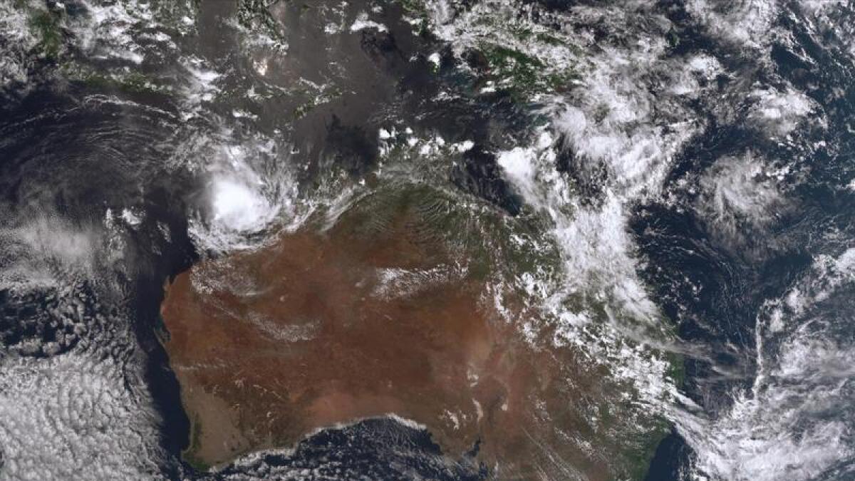 Satellite image of ex-tropical xyclone Lincoln nearing the WA coast