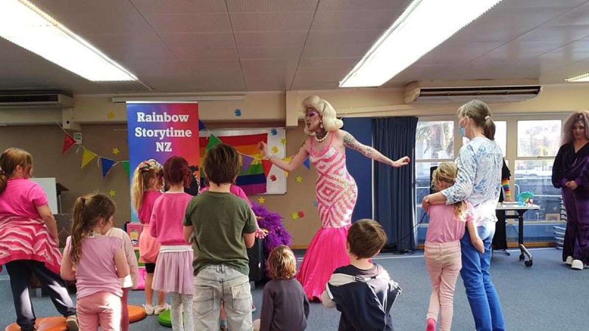 Drag queens Erika and Coco Flash perform Rainbow Storytime in Hastings