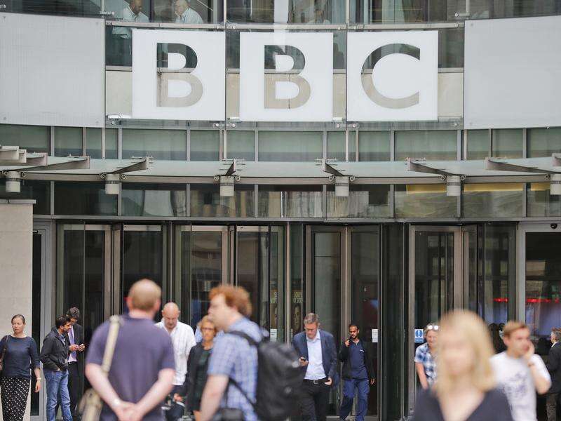 BBC funding frozen, review of licence fee